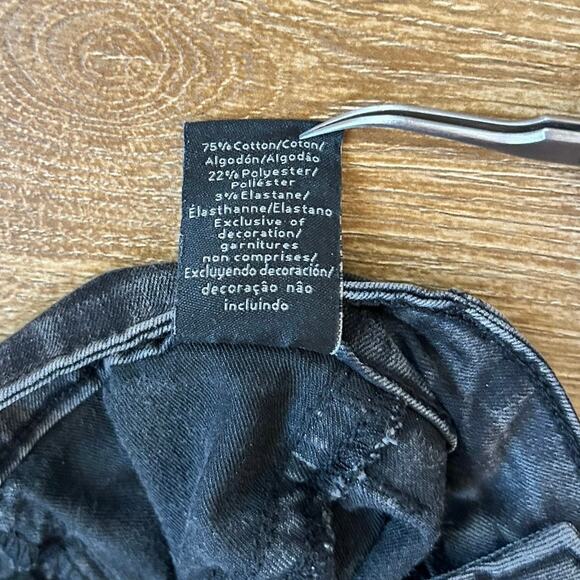 Calvin Klein Jeans with Rolling Stones logo handsewn Women's Size 12 - Picture 8 of 8